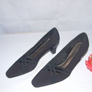 Life Stride Pumps Sofia Fabric Dress Black 6.5M
